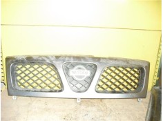 Recambio de rejilla capo para nissan terrano ii (r20) 2.7 tdi 4wd referencia OEM IAM 623107F  