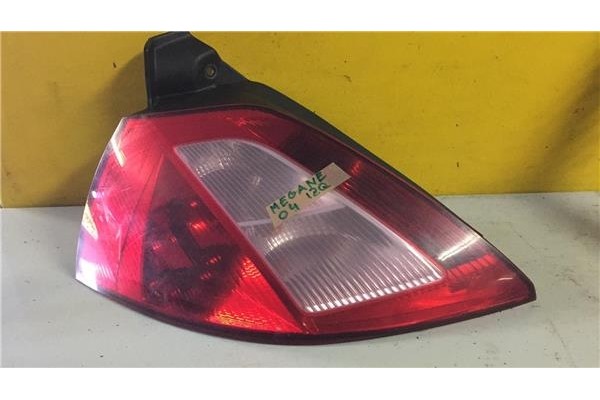 Recambio de piloto trasero izquierdo para renault megane ii (bm0/1_, cm0/1_) 1.4 16v referencia OEM IAM 8200373236  