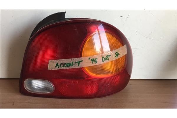 Recambio de piloto trasero derecho para hyundai accent (x3)(1995) 1.3 1.5 gls [1,3 ltr. - 44 kw 12v cat] referencia OEM IAM 0100
