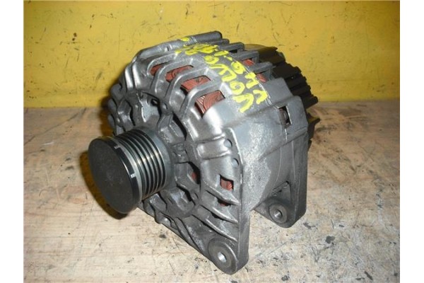 Recambio de alternador para volvo v40 familiar 1.9 di referencia OEM IAM 8251638  