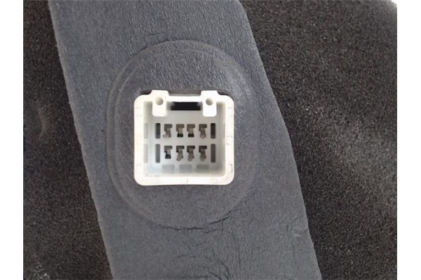 Recambio de retrovisor electrico izquierdo para mazda 3 berlina (bk) referencia OEM IAM   