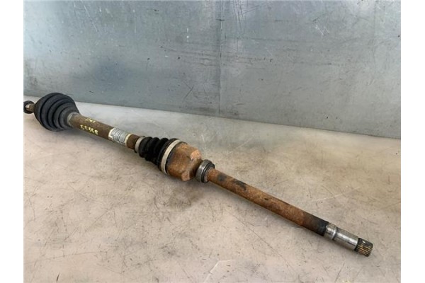 Recambio de palier delantero derecho para peugeot 3008 1.6 hdi referencia OEM IAM 3273QK  