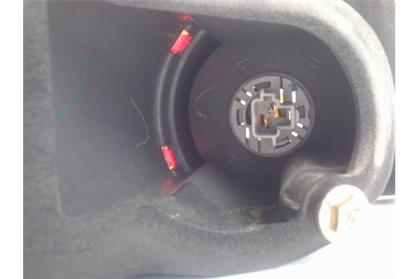 Recambio de piloto trasero derecho para mazda 6 berlina (gg) referencia OEM IAM 22061971  