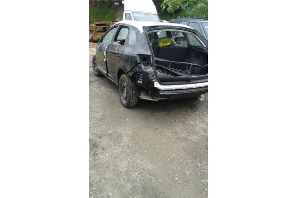 SEAT IBIZA BERLINA (6J5)