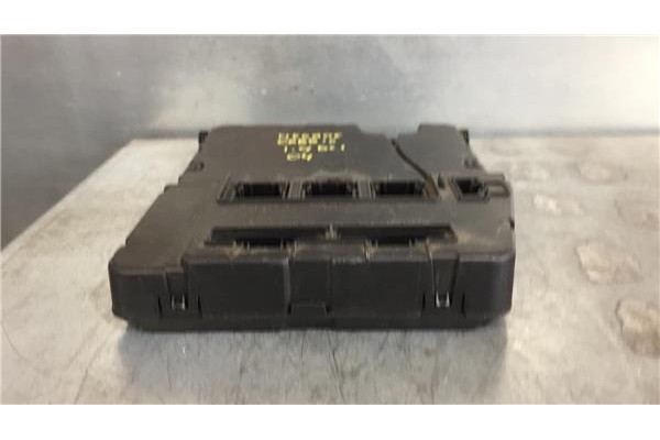 Recambio de caja fusibles/rele para renault megane ii coupe/cabrio 1.9 confort dynamique referencia OEM IAM 8200351182 S11840015