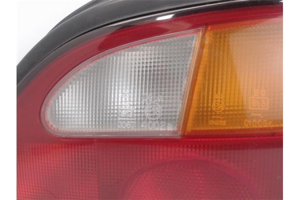 Recambio de piloto trasero derecho para hyundai lantra berlina (rd) referencia OEM IAM 9240229020  