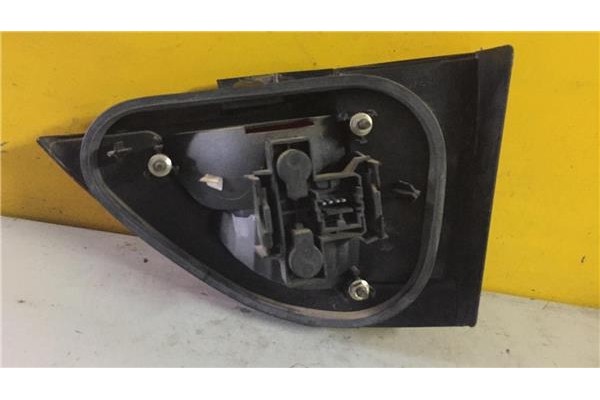 Recambio de piloto interior izquierdo para renault megane i classic (la0)(1996) 1.9 d europa [1,9 ltr. - 47 kw diesel] referenci