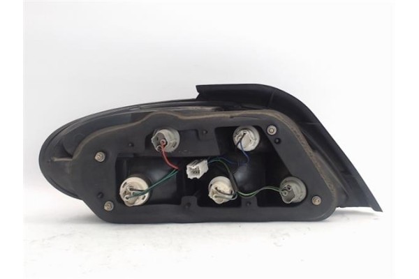 Recambio de piloto trasero derecho para hyundai lantra berlina (rd) referencia OEM IAM 9240229020  