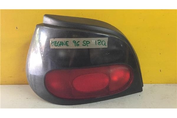 Recambio de piloto trasero izquierdo para renault megane i berlina con portón (ba0)(1995) 1.6e alize [1,6 ltr. - 66 kw] referenc