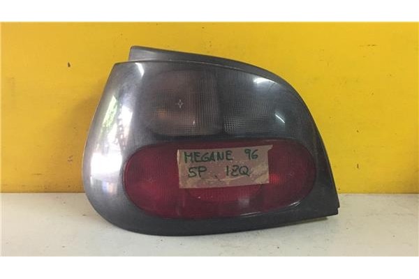 Recambio de piloto trasero izquierdo para renault megane i berlina con portón (ba0)(1995) 1.9 d europa [1,9 ltr. - 47 kw diesel]