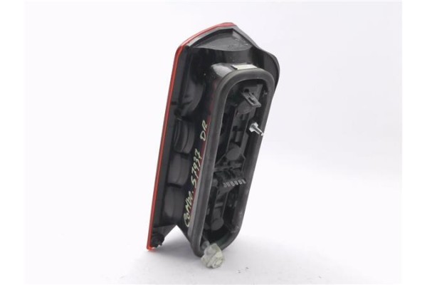 Recambio de piloto trasero derecho para opel combo (corsa c) 1.3 cdti 16v referencia OEM IAM 1222062  
