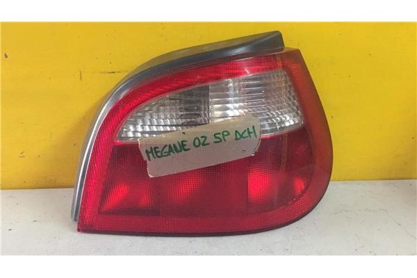 Recambio de piloto trasero derecho para renault megane i (ba0/1_) 1.6 referencia OEM IAM 770028321  