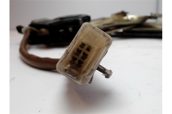 Recambio de mecanismo elevalunas delantero izquierdo para lexus is (ds2/is2) 2.5 250 v6 referencia OEM IAM 8571053020 0620400922