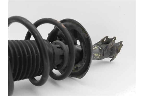 Recambio de amortiguador delantero derecho para volkswagen polo iii berlina (6n2) 1.4 trendline referencia OEM IAM 6N0413031K  