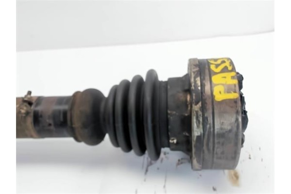Recambio de palier delantero derecho para volkswagen passat berlina (3a2) 1.8 referencia OEM IAM   