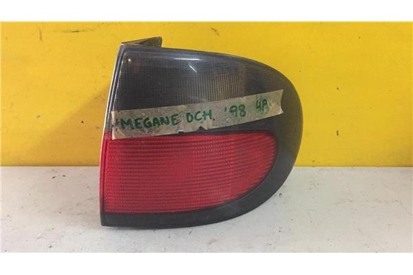 Recambio de piloto trasero derecho para renault megane i classic (la0)(1996) 1.4e rn [1,4 ltr. - 55 kw] referencia OEM IAM 77008