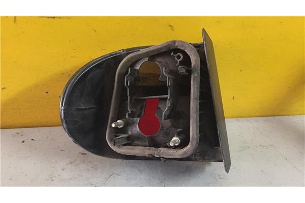 Recambio de piloto trasero derecho para renault megane i classic (la0)(1996) 1.4e rn [1,4 ltr. - 55 kw] referencia OEM IAM 77008