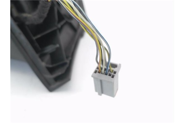 Recambio de retrovisor electrico izquierdo para ford fiesta v (jh_, jd_) 1.6 tdci referencia OEM IAM E8030004 E8013936 